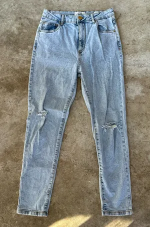Cotton On Light Wash Distressed High Waist Stretch Mom Jeans Size 8 US 26" Waist thumbnail 1