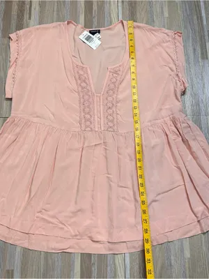 torrid Blush Pink Crochet-Trim Babydoll Blouse Women’s Size 1 (plus size 1x) thumbnail 2