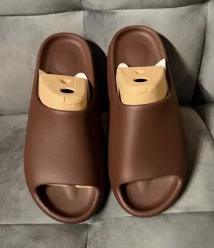 Yeezy Slides YS-01 Fudge US Size 13M/14W New with Original Bag not a box thumbnail 1