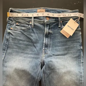 NWT MOTHER Denim Mid Rise Dazzler Ankle Fray Jeans Riding Cliffside Size 26 thumbnail 6