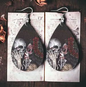 Gorgeous Kiss Skeleton Print Teardrop Dangle Earrings‎ - Gothic Retro Style thumbnail 1