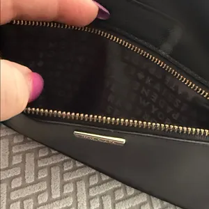 Kate Spade Tinie Laurel Way Black Leather Wristlet Wallet thumbnail 5