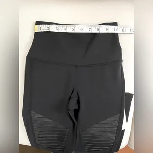 NWT Alo Yoga High Waist Moto Leggings Black Black Glossy Size XS thumbnail 6