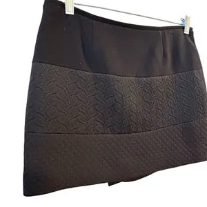 CAbi Women's Black Wrap‎ Skirt Size M Short Quilted Asymmetric Casual thumbnail 4