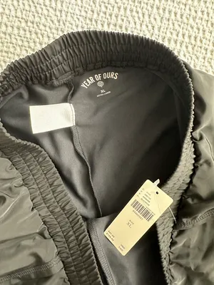 Anthropologie layered running shorts thumbnail 4
