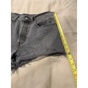 Levi's 501 Shorts Womens W30 Button Fly Frayed Hem Dark Wash Whisker Mid Rise thumbnail 4