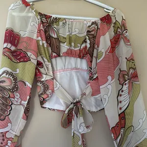 Rue 21 Cropped Butterfly Blouse thumbnail 4