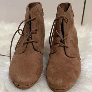 💙💖 Dr. Scholl's Brown Conquer Faux Suede Comfort Wedge Ankle‎ Booties thumbnail 2