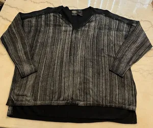 Harley -Davidson‎ Womens Black and Gray Sweater thumbnail 1