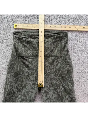 Lululemon Floral Camo High Rise Flare Leggings Womens 4 Olive Green Yoga Pants thumbnail 4
