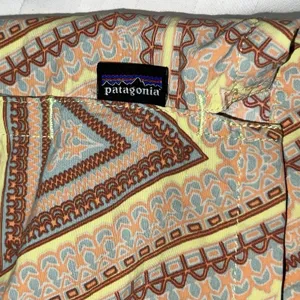 Patagonia Shorts Women M Barely Baggies 2.5" Peach Aztec Beach Coastal Resort thumbnail 6