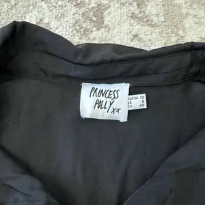 Princess Polly Forbidden Top Size 8 - Black thumbnail 5