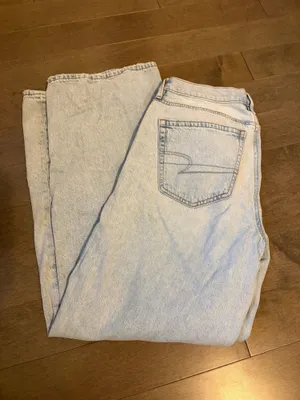 American Eagle Jeans thumbnail 4
