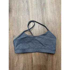 Lululemon Flow Y Bra‎ Heathered Charcoal Gray Strappy Sports Bra Size 8 thumbnail 3
