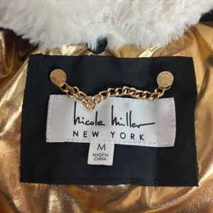 Nicole Miller New York Womens Black Gold Puffer Jacket Metallic Hooded Size M‎ thumbnail 6