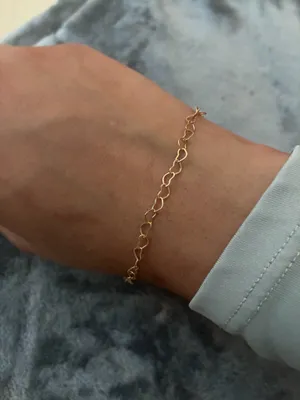 GOLD BRACELET WITH A GOLDEN HEART thumbnail 4