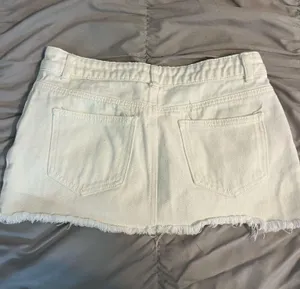 Edikted White Denim Skirt Mini thumbnail 3