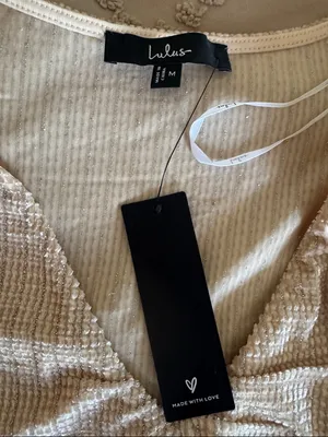 NWT: Lulus Stelly Shiny Light Beige Velvet Textured Long Sleeve Bodysuit thumbnail 5