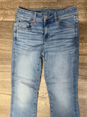 merican Eagle Kick Boot Jeans Women’s Size 4 Regular Next Level Stretch light W thumbnail 4