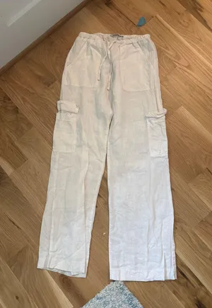 Suite Benedict linen pants thumbnail 1