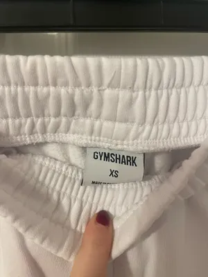 Gymshark sweatshirts thumbnail 2
