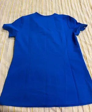 FIGS Scrub Top thumbnail 3