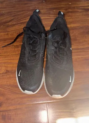 Nike Air Max 270 sneakers thumbnail 1