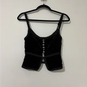 NWT Reformation Minna Velvet Top Black Size 0 thumbnail 2