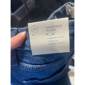 Universal Thread Flare Jeans Women 14 Blue High Rise Comfort Stretch‎ Denim Boho thumbnail 5