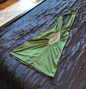 Green Dress thumbnail 1