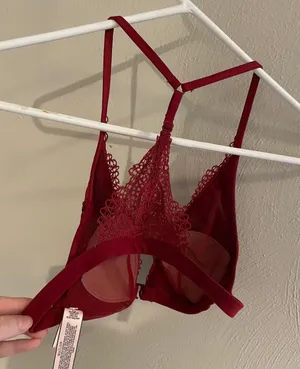 Victorias Secret Red Lace Bralette thumbnail 5