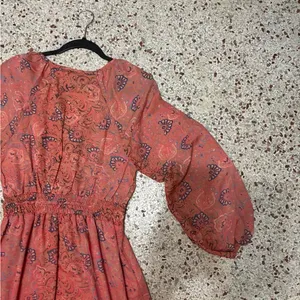 Boemo Anthropologie Revolve Maxi Dress Coral Pink Sz M Ruffle Tiered Long Sleeve thumbnail 9