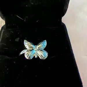 Gorgeous Stainless Steel Silver Ring Size 7 thumbnail 1