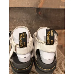Dr. Martens Doc Blaire Sandals Womens Size 6 White Leather Strappy Gladiator thumbnail 7