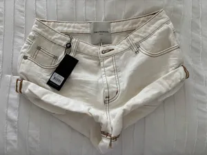 One Teaspoon Shorts thumbnail 1