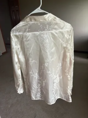 Silk Button Up White Size M thumbnail 3