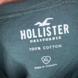 Hollister Cropped Laguna Hills crop top thumbnail 2