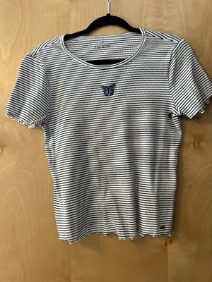 Hollister Baby Tee Ribbed thumbnail 1