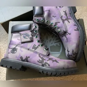 Timberland 6 “ iridescent waterproof boot in black camo matte leather Camo Boots thumbnail 7