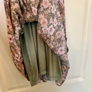 Forever21 - Floral Print Cutout Mini Dress - Brand new, never worn! thumbnail 6