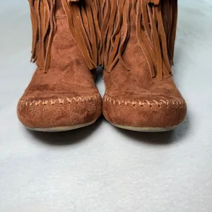 Mossimo Brown Suede Leather Fringe Moccasin Boots Womens 9 Faux Fur Lined Boho thumbnail 5