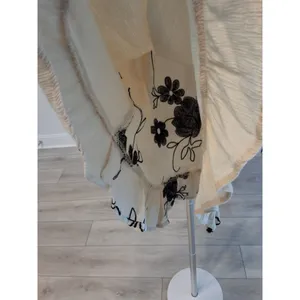 Liv Los Angeles Womens Sz S Black/White Embroidered Flowers Ruffle Tunic Top thumbnail 8