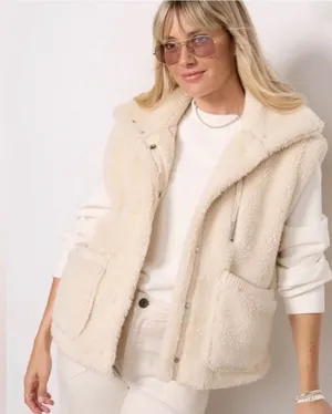 Varley Balter Relaxed Sherpa Gilet Vest Cream Faux‎ Fur Women's Medium thumbnail 1