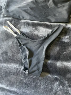 Custom Bikini Black thumbnail 3