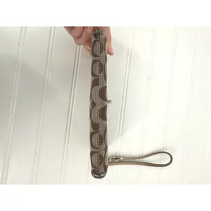 Coach Penelope Zip Wristlet Wallet Turn-Lock Gold Brown Signature Gold Liner Y2K thumbnail 16