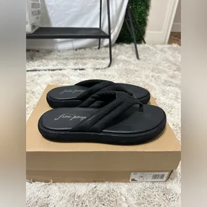 COPY - ❤️Free People Wonderland Thong Sandal thumbnail 4