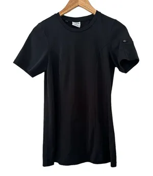 Gymshark Womens TRAINING shirt EUC thumbnail 1