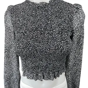 Aritzia Wilfred Tempest Black Floral Smocked Puff Sleeve Crop Top Blouse Sz 2XS thumbnail 3
