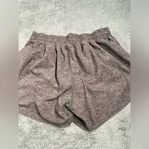 Lululemon athletica Hotty hot short long Heather Gray Athletic Shorts 4” size 6 thumbnail 12