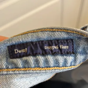 Citizens of Humanity Demy Cropped Flare Jeans Size 28 Light Wash Distressed thumbnail 5